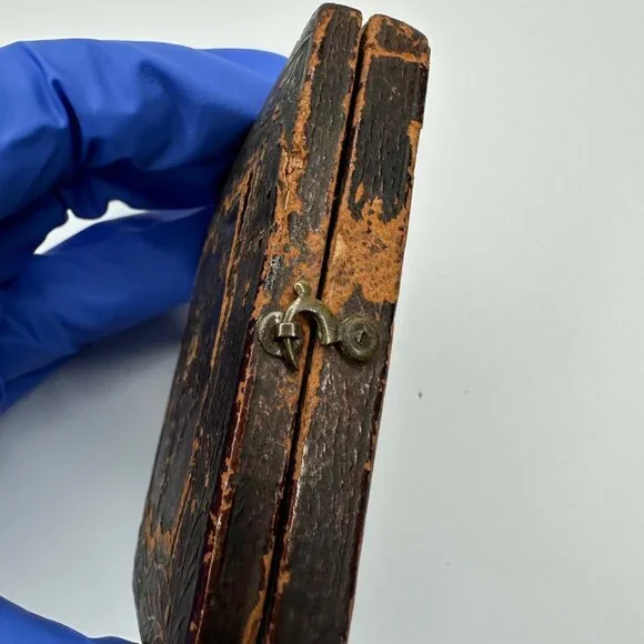 Antique Daguerreotype Photograph 1/9th Plate Victorian Woman Book Leather Case - Picture 9 of 14